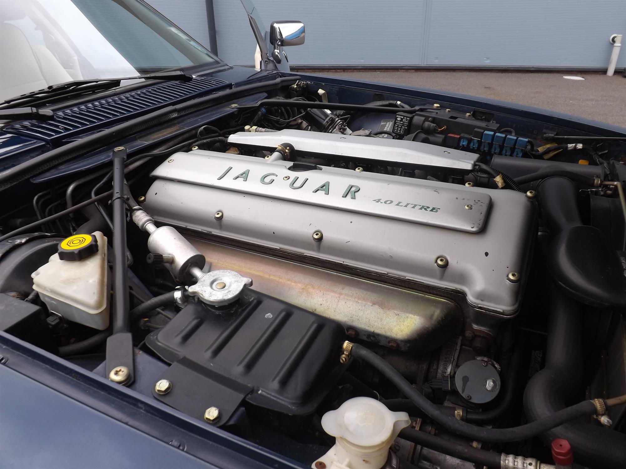 1996 Jaguar XJ-S 4.0-Litre coupé - Image 3 of 10