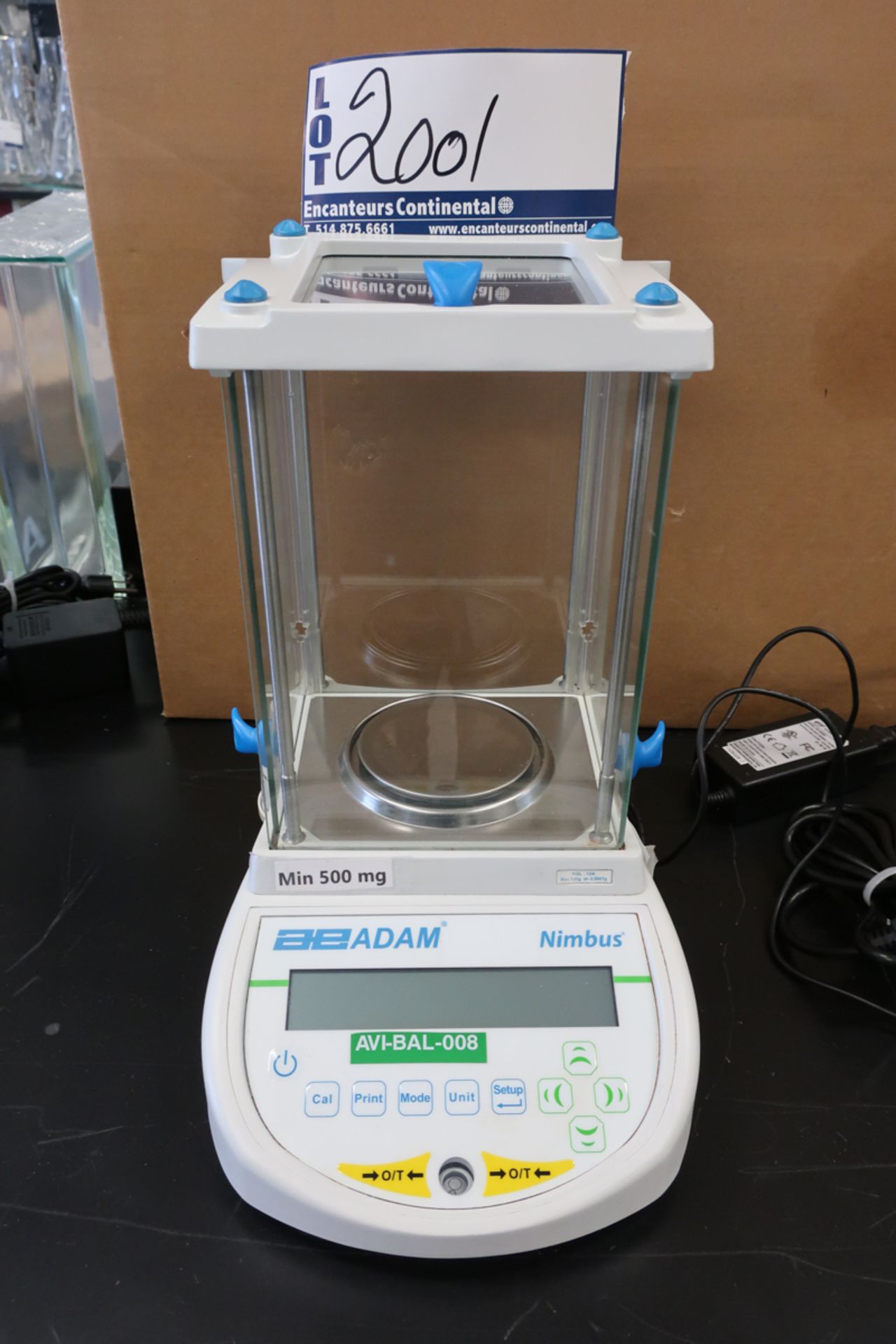 ADAM NIMBUS 124i ANALYTICAL SCALE