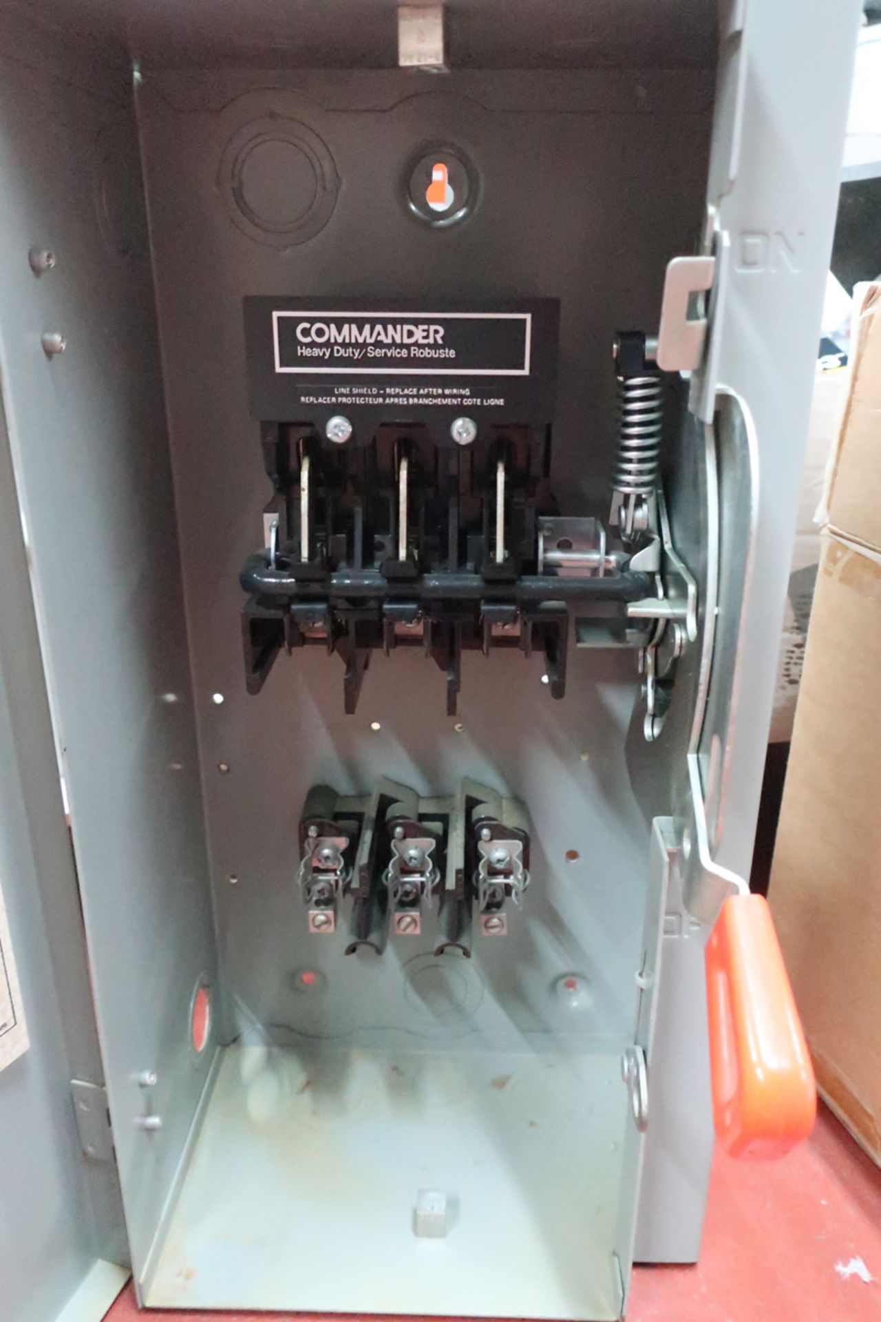 safety switch commander 30amp 600v - Image 2 of 3