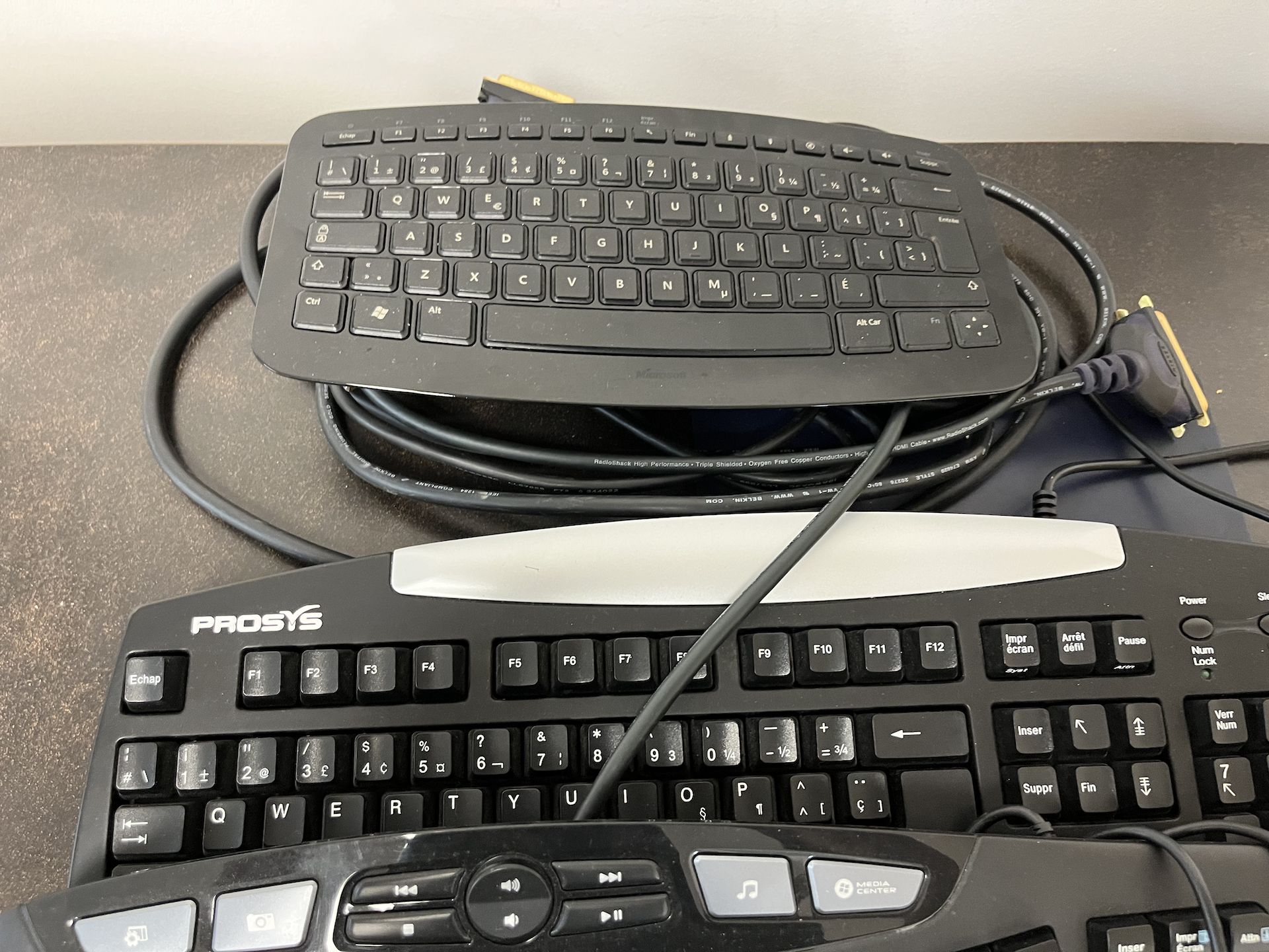 LOT OF 3 KEYBOARDS & 2 MOUSES - Image 2 of 3