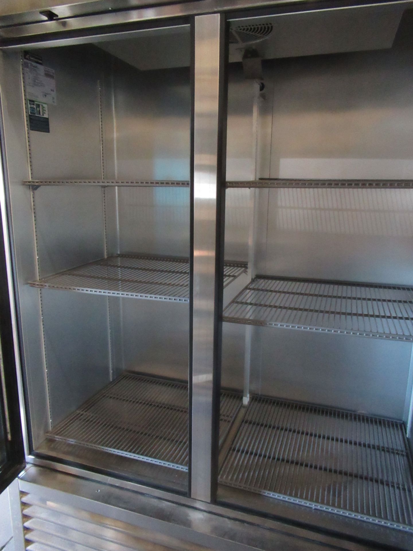 TRUE T-49G-HC-FGD-01, 54" GLASS DOOR REFRIGERATOR, R290 HYDROCARBON REFRIGERANT, LED LIGHTING , S/ - Image 3 of 3