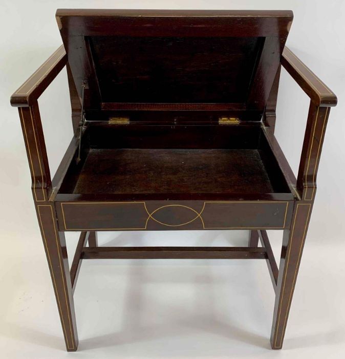 An Edwardian mahogany inlaid piano chair, with a f - Bild 2 aus 3