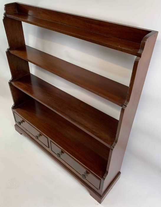 A mahogany free standing waterfall bookcase, set w - Bild 2 aus 2