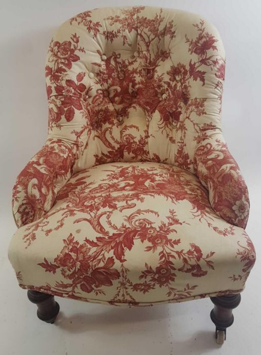 A Victorian button back nursing chair, standing on - Bild 5 aus 5