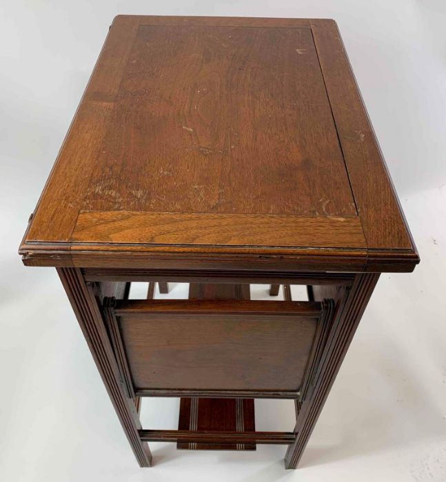 A mahogany games table, with four pull out section - Bild 3 aus 5