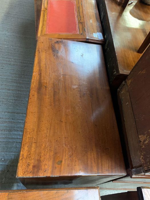 A 19th century mahogany chest of three long - Bild 2 aus 4