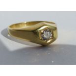 An 18ct gold round brilliant cut diamond single st