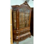 Reproduction continental bombe display cabinet