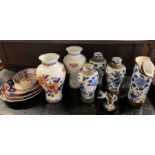 Quantity of Chinese vases, pair of Italian vases a