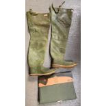 Set of Keenfisher fishing waders & wooden log carr