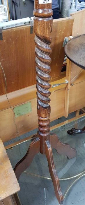 Coat/hat stand with barley twist stem - Image 2 of 2
