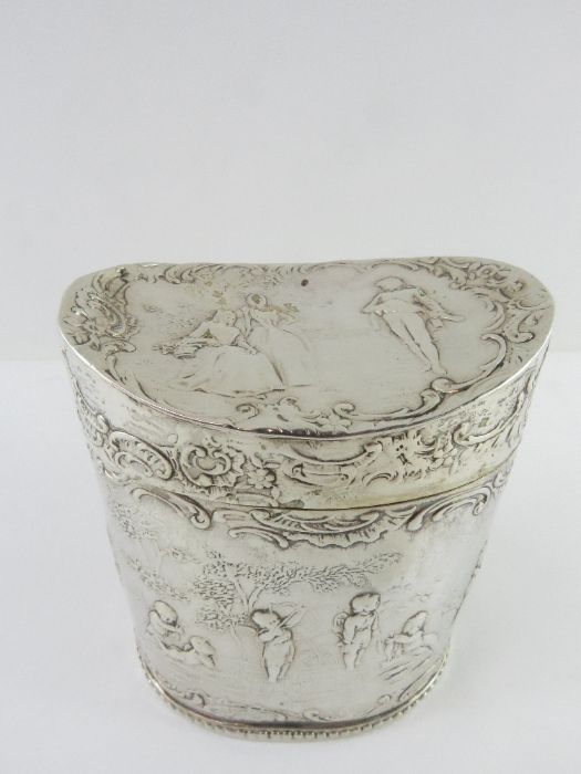 A continental silver coloured tea caddy, with pseu - Image 2 of 5