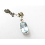 An aquamarine pendant, to a rose diamond and seed