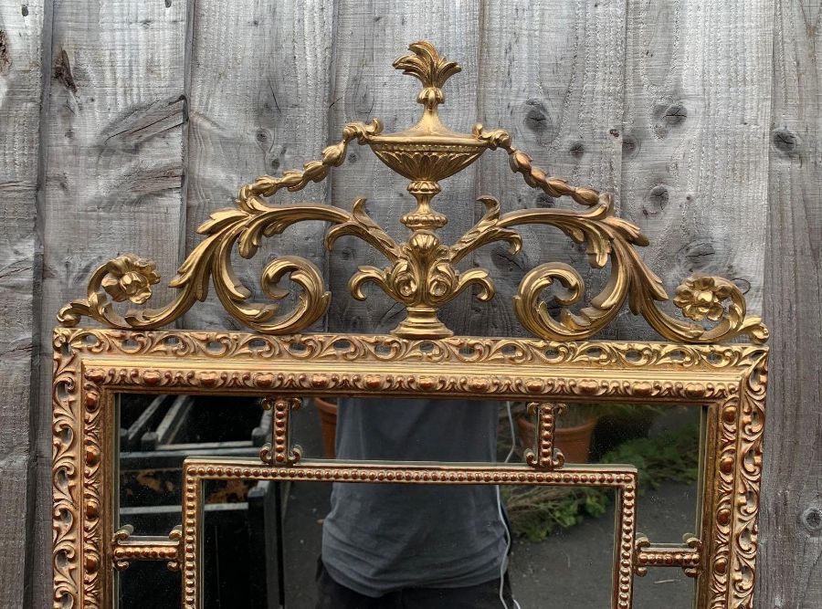 An Adams style mirror, in a gilt frame, 105cm x 52 - Image 2 of 3