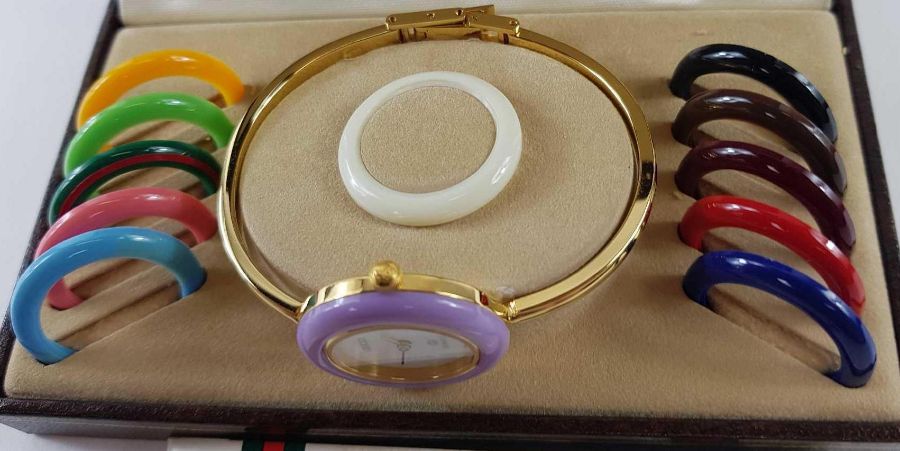 A Gucci ladies gold plated bangle wrist watch , wi - Image 3 of 12