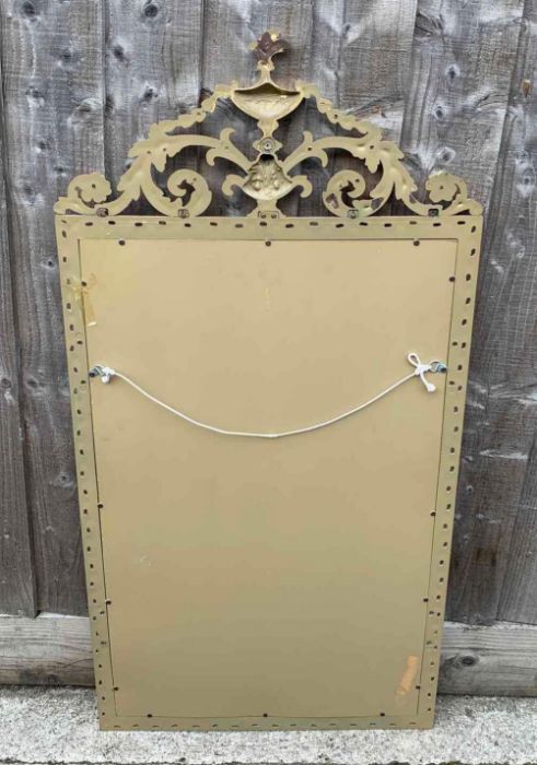 An Adams style mirror, in a gilt frame, 105cm x 52 - Image 3 of 3