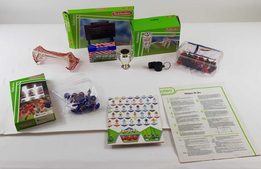 A collection of boxed Subbuteo teams to include Br - Image 7 of 14