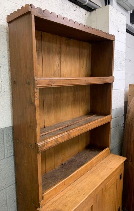 A pine two section dresser, with two fitted shelve - Image 2 of 5