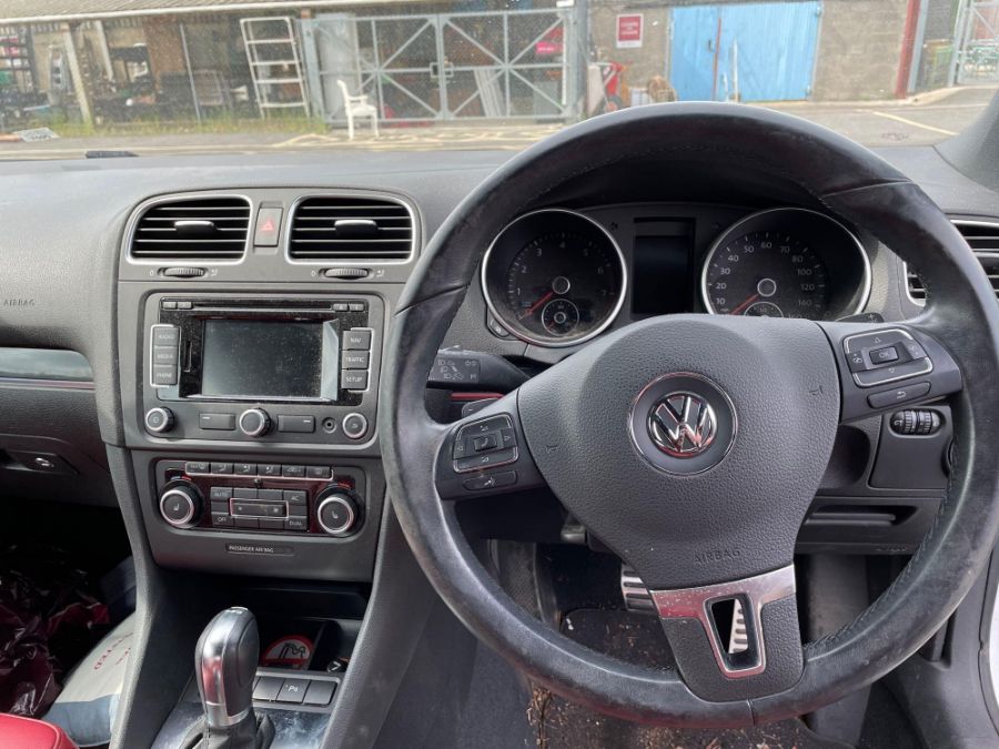 Volkswagen Golf TSI convertible, white, registered - Image 7 of 36