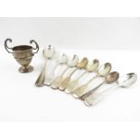 A set of six silver tea spoons, London 1825, Willi