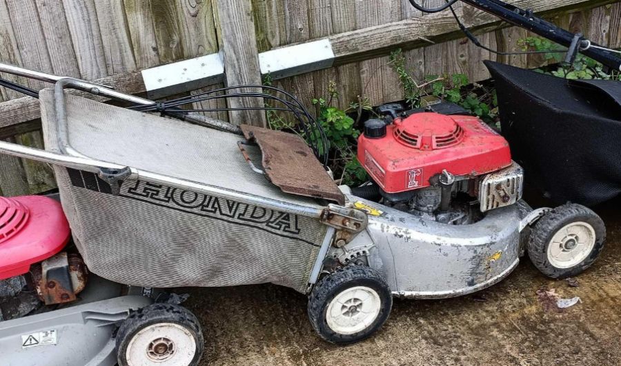 Honda HR194 petrol mower