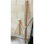 2 easels (Daler Rowney) + 1 other