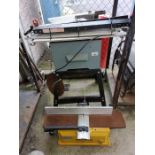 Delta table saw along with a Perform thickness lev