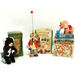Vintage toys - A battery operated drinking dog, Pi