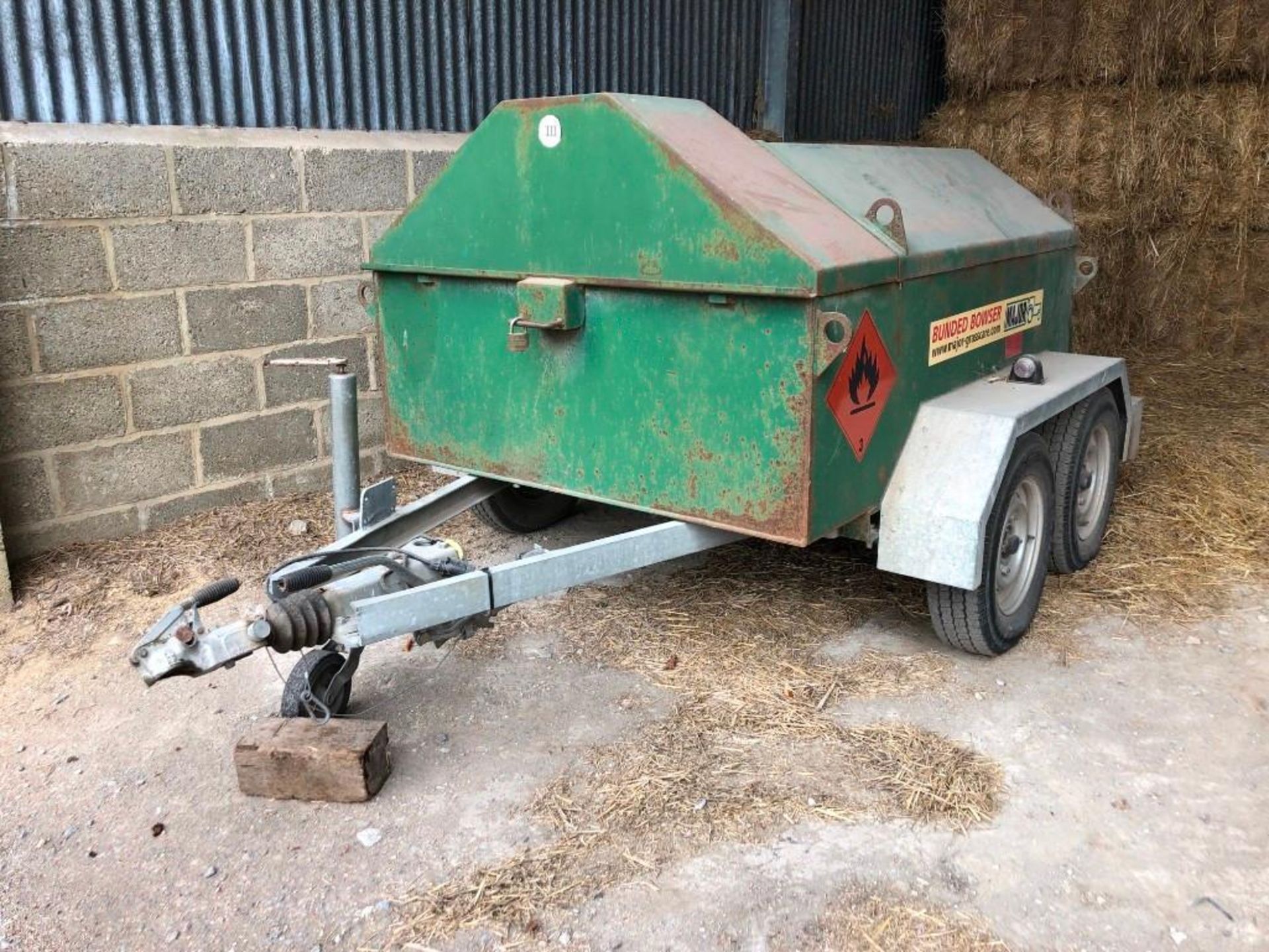 Major Bunded 1000 litre Twin Axle Diesel Bowser c/w Elec Pump & Gun (2003)(Auto Shut Off)