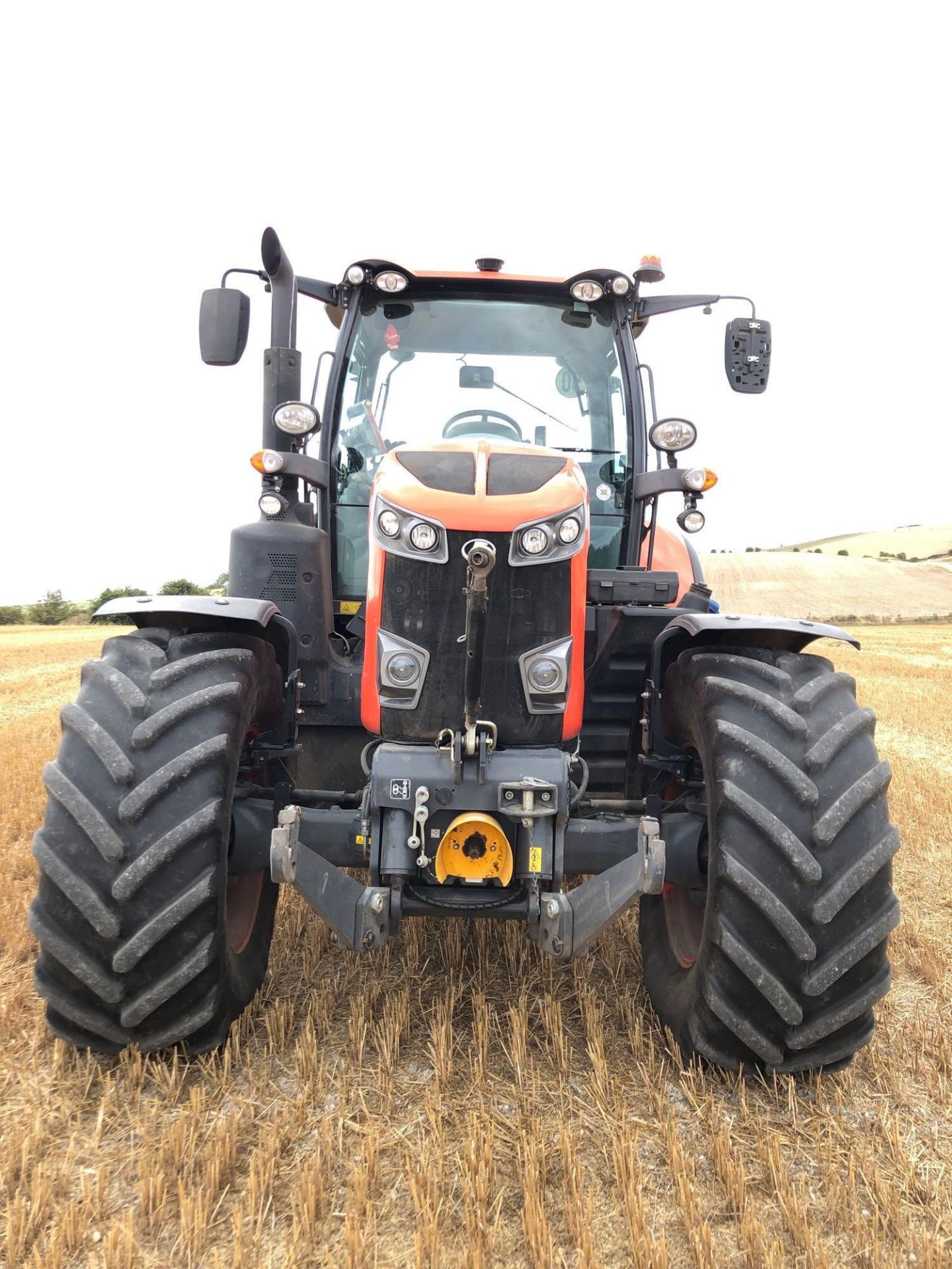 Kubota M7172 Premium KVT 4w Tractor. 4 Cylinder, Front Linkage & PTO, Rear Wheel Weights, 4 Spool - Image 3 of 10