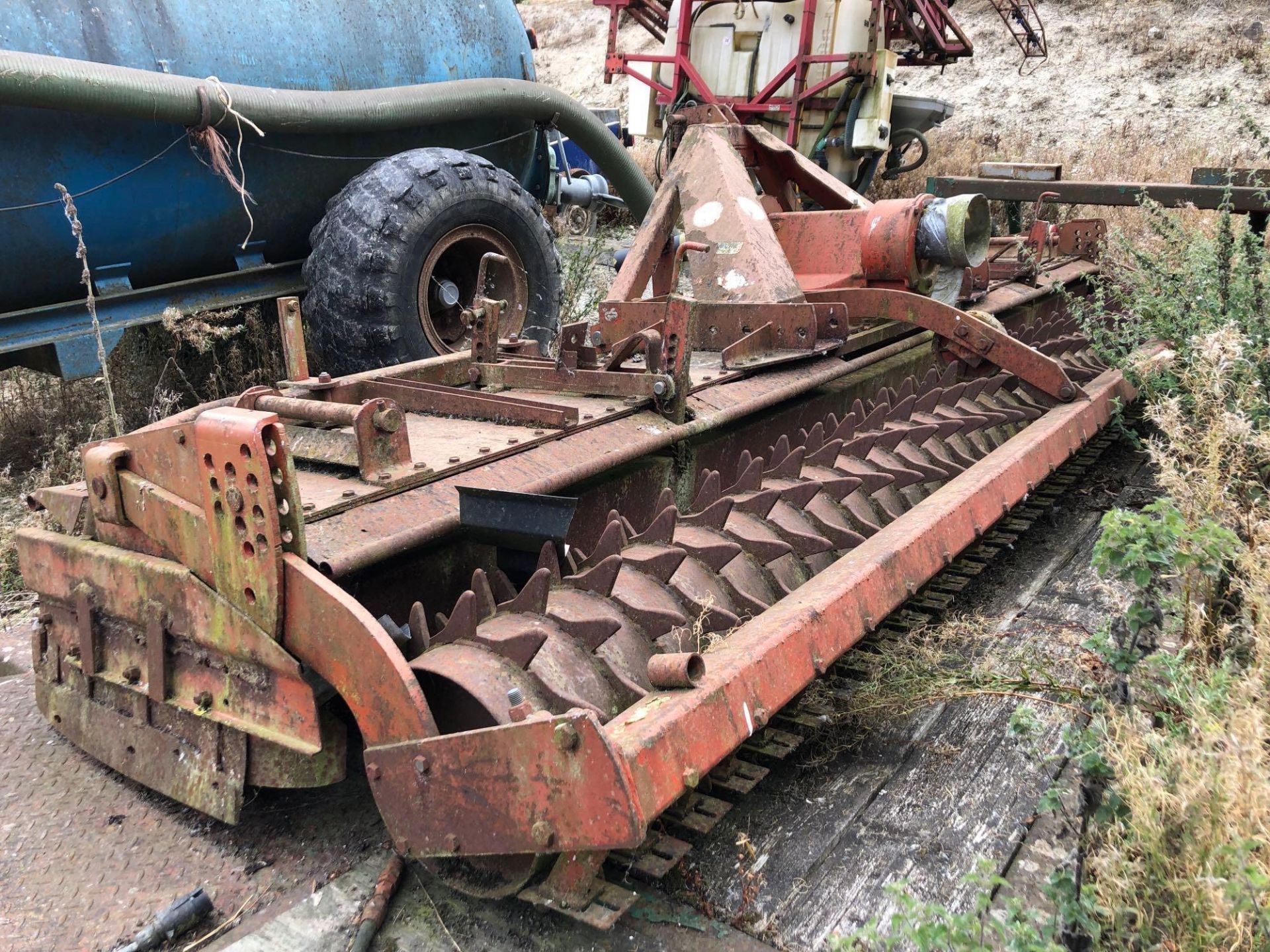 Kuhn 4m Power Harrow & Transport Low Loader Trailer (1988)