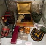 Collectables to include military badges and button