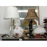 Decorative desk lamps, gilt framed mirror & oil la