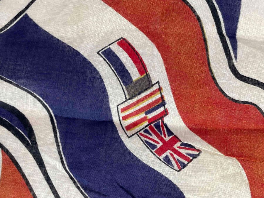 An Edward VIII souvenir flag, with a portrait to t - Image 5 of 6