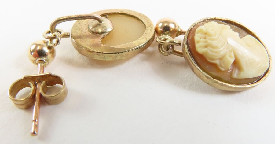 A pair of oval cameo drop earrings, each shell wit - Image 5 of 5