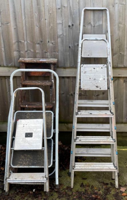 Collection of metal step ladders & 1 wooden