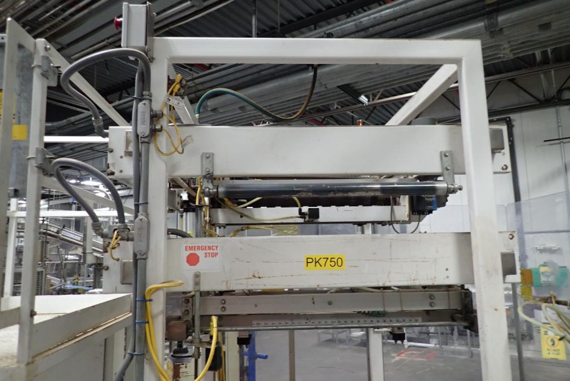 K and R Poly case erector bag inserter - Image 16 of 31