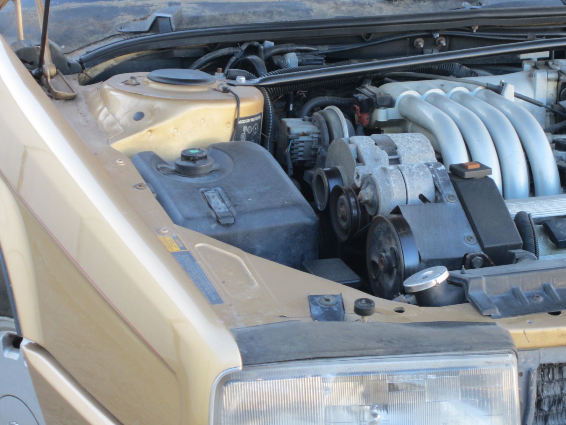 1987 Cadillac Allante Convertible - Image 19 of 22