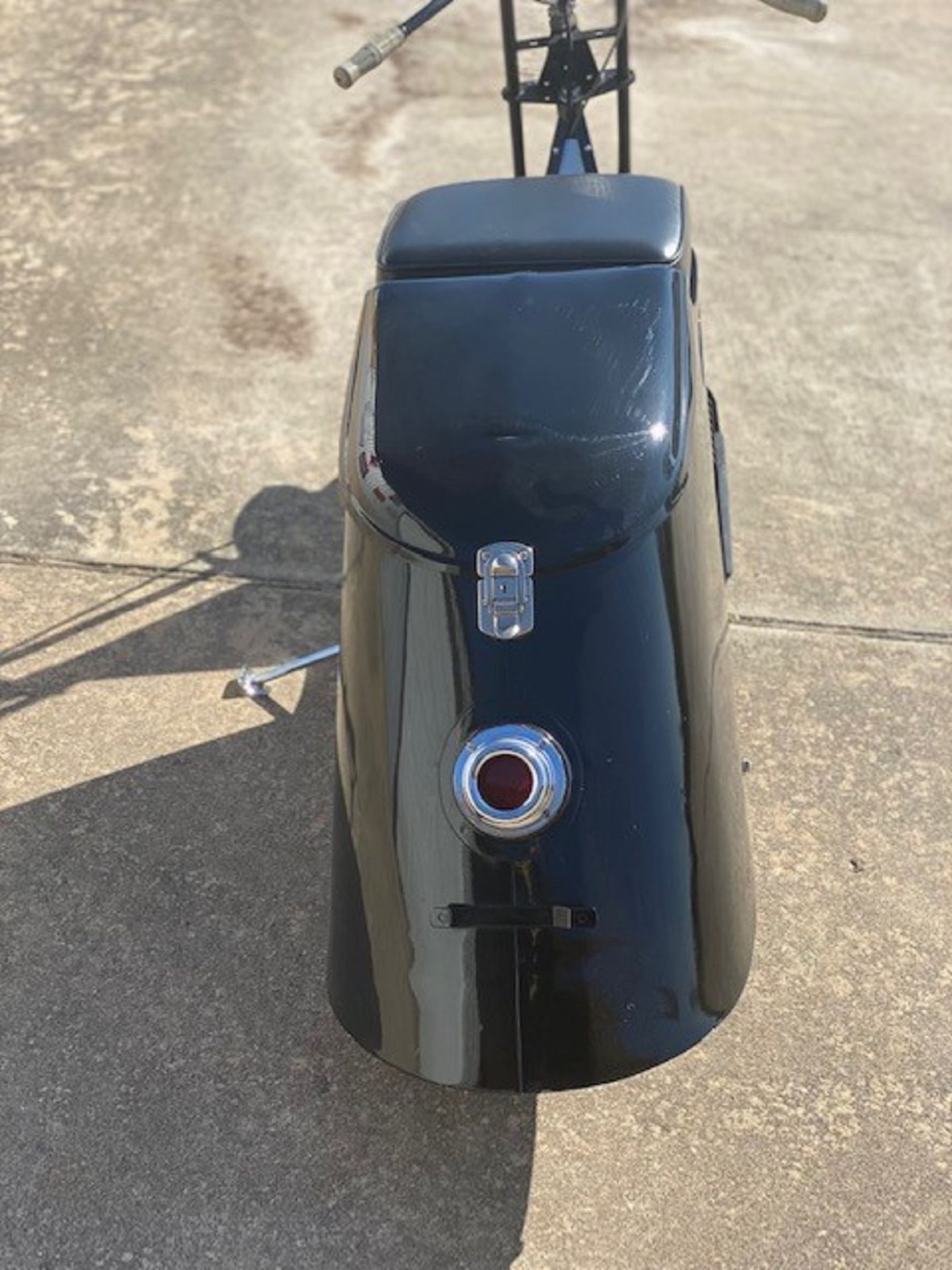 1946 Cushman Turtleback Series 50 Scooter - Image 6 of 11