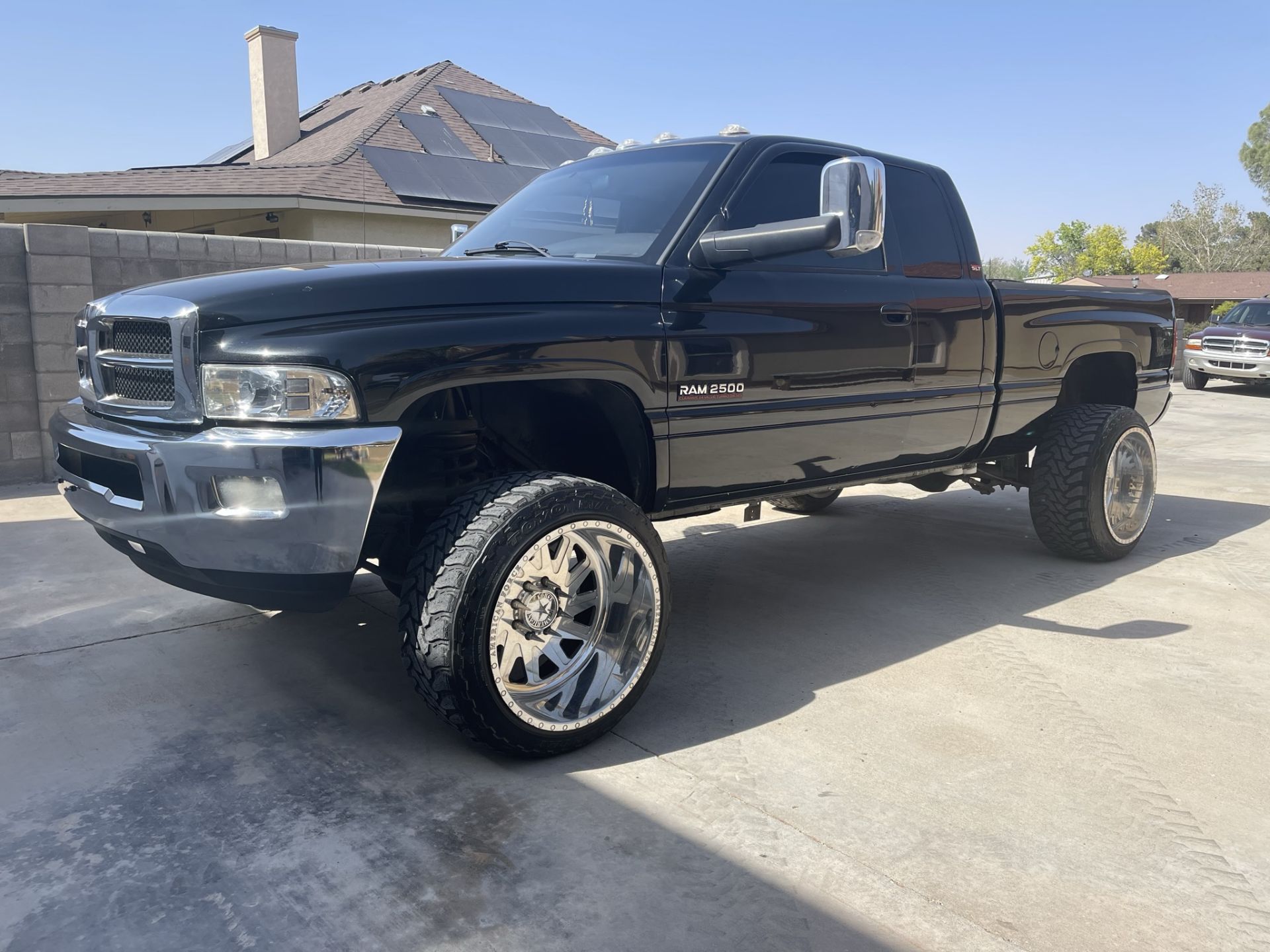 2000 Dodge Ram 2500 Laramie SLT Pickup