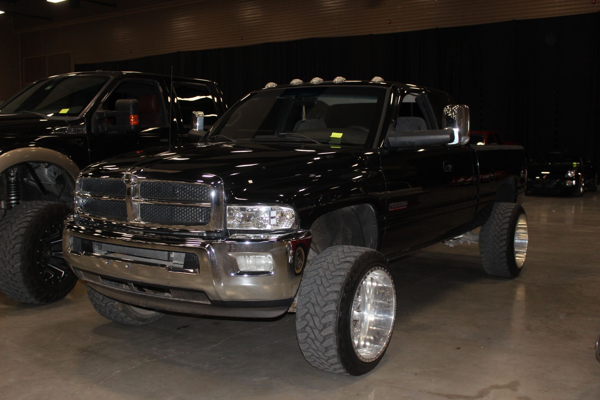 2000 Dodge Ram 2500 Laramie SLT Pickup - Image 38 of 44