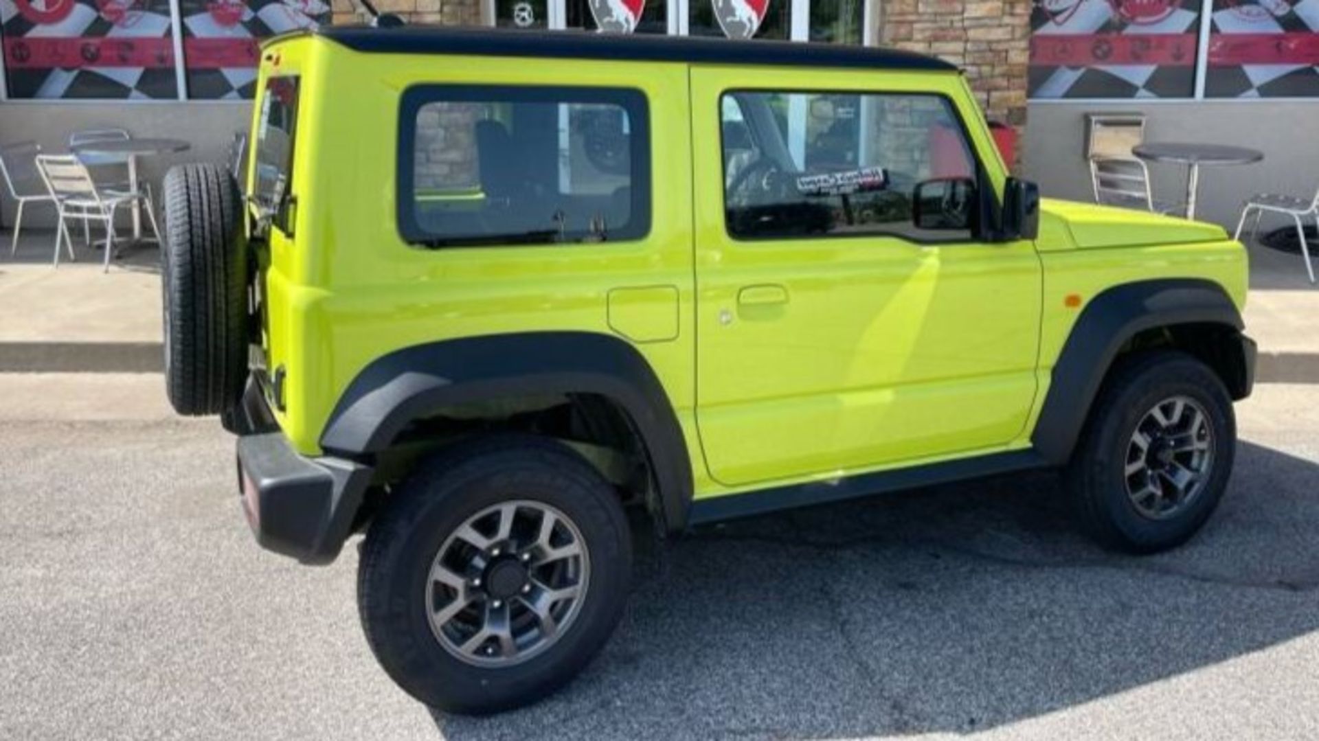 2022 Suzuki Jimny - Image 4 of 9