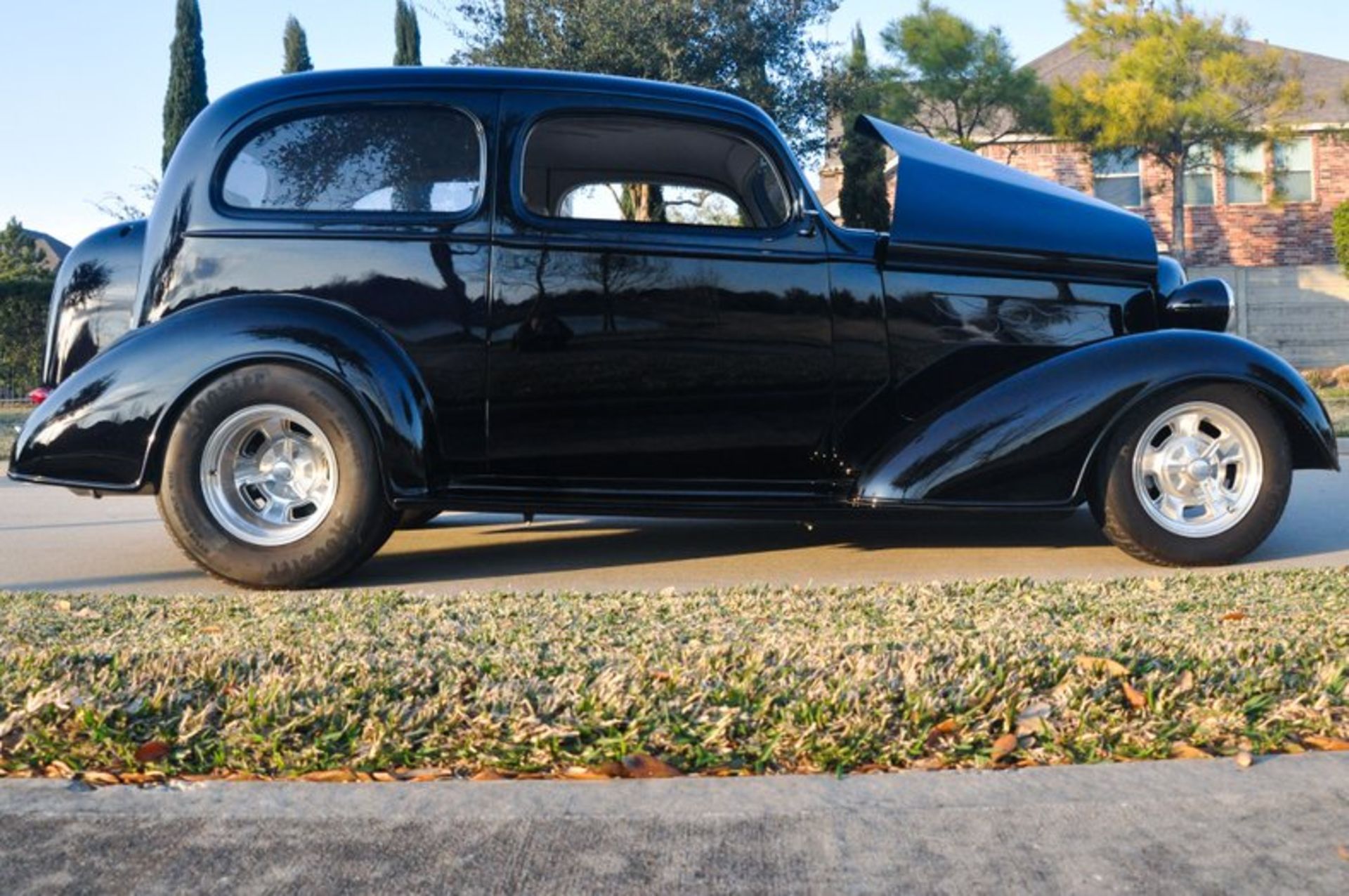 1936 Chevrolet Master Deluxe Street Rod - Image 10 of 47