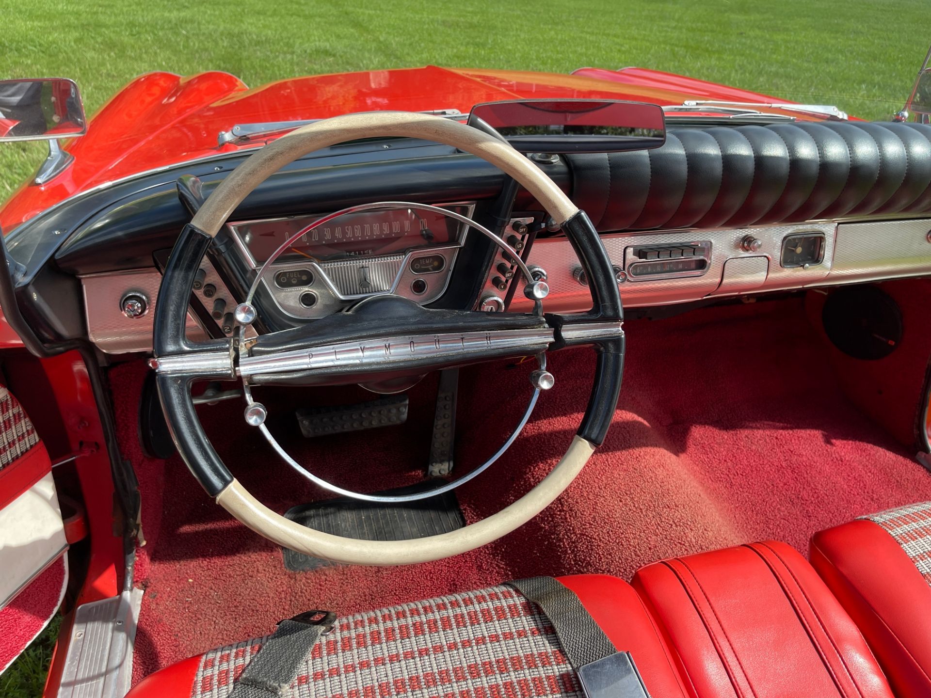 1959 Plymouth Sport Fury Convertible - Image 38 of 45