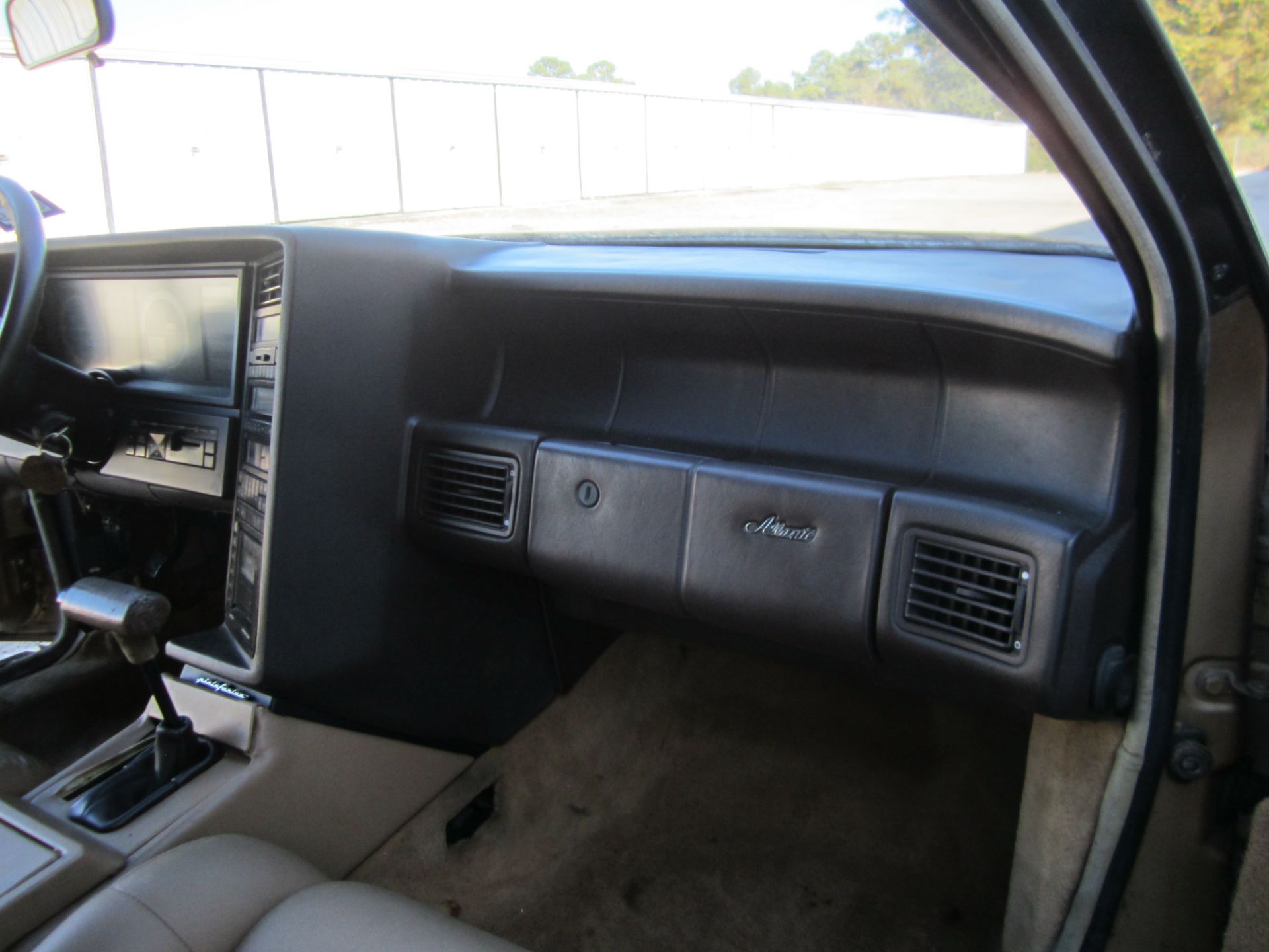 1987 Cadillac Allante Convertible - Image 15 of 22