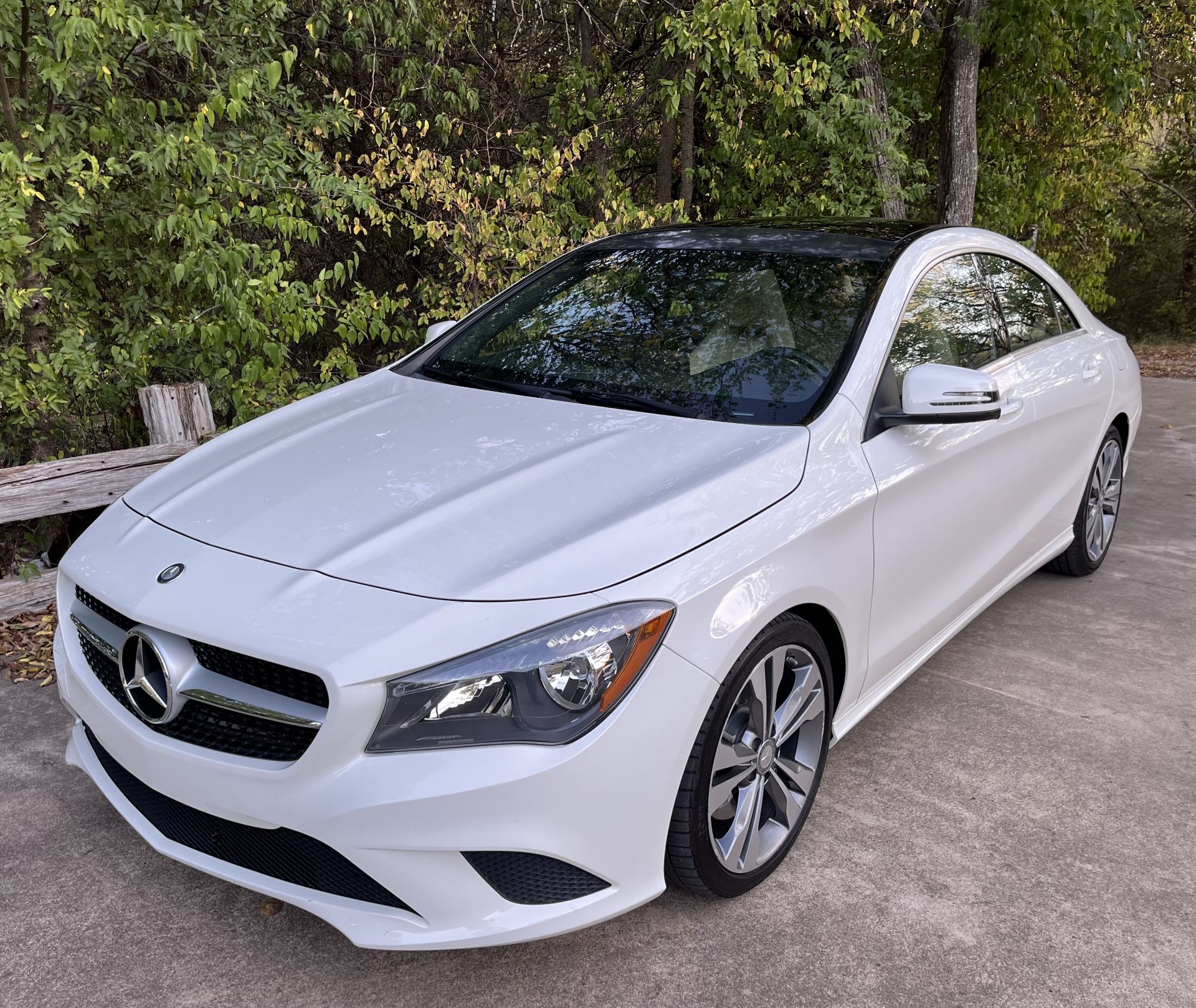 2016 Mercedes-Benz CLA 250 Sedan - Image 4 of 22