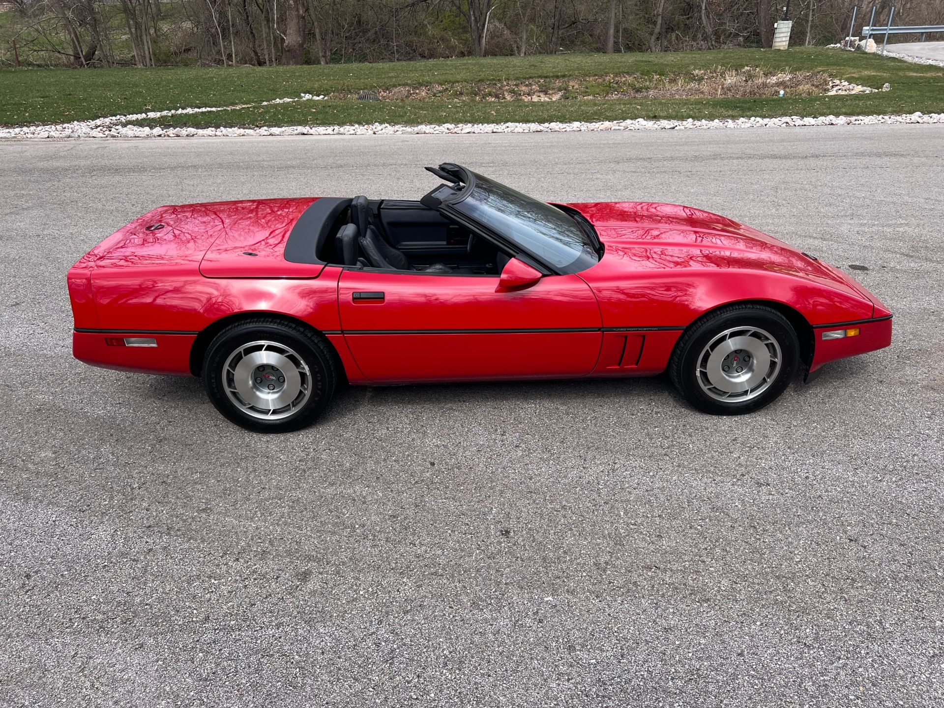 1987 Chevrolet Corvette Convertible - Image 10 of 47