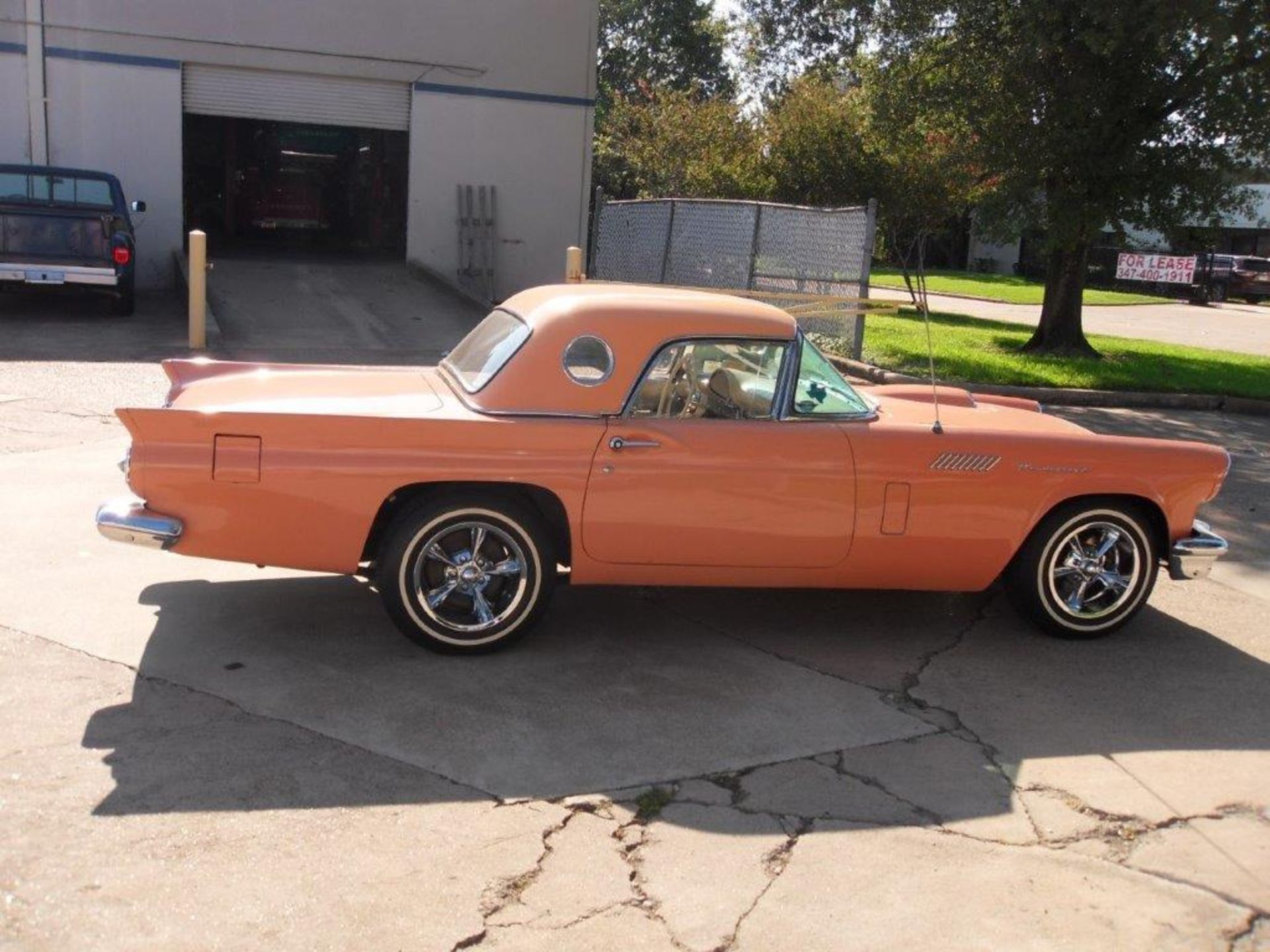 1957 Ford Thunderbird Convertible - Image 11 of 42