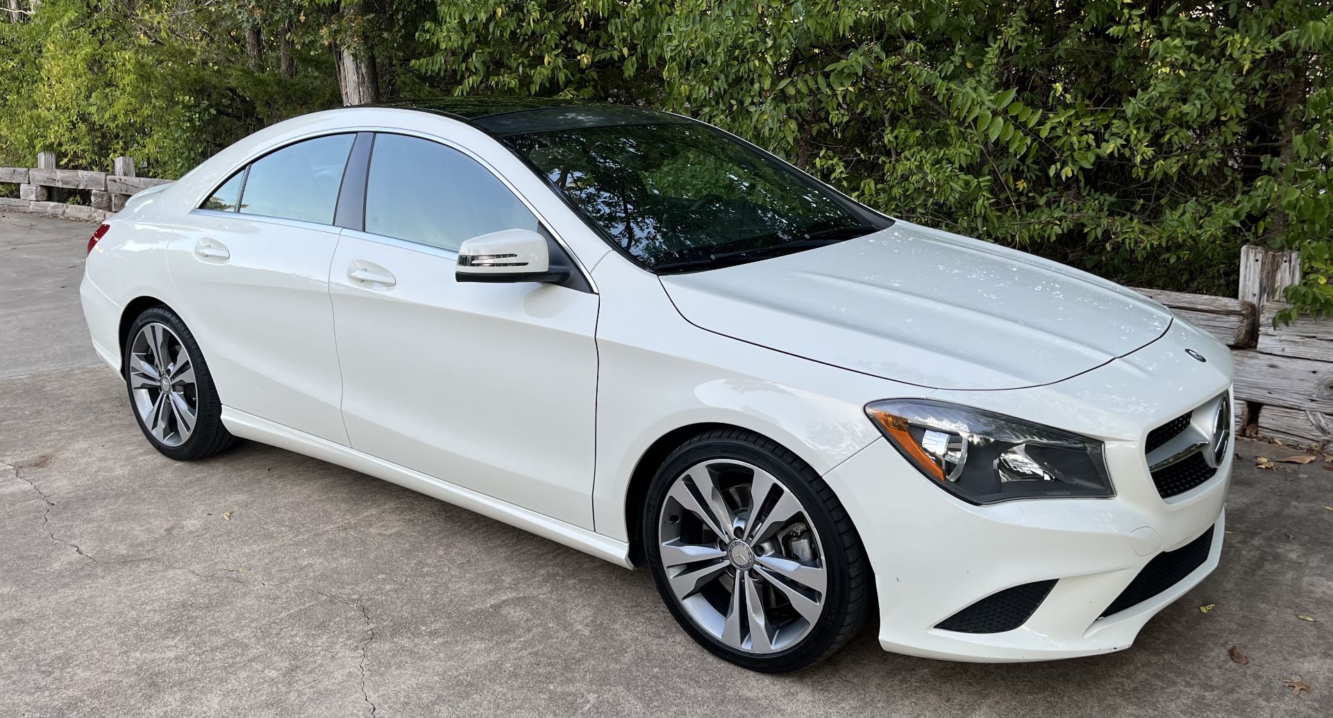 2016 Mercedes-Benz CLA 250 Sedan