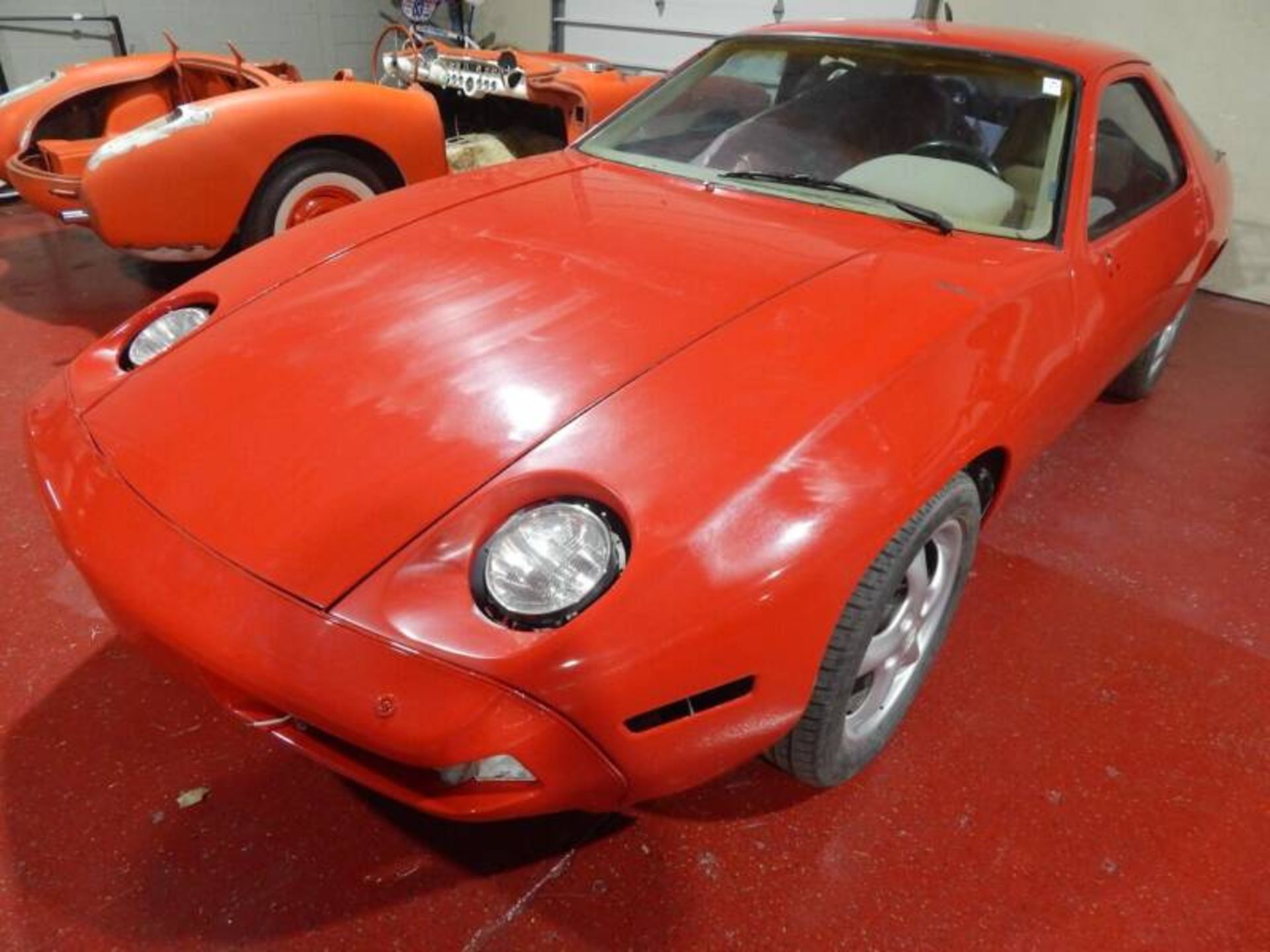 1983 Porsche 928 PROJECT CAR - Image 6 of 14